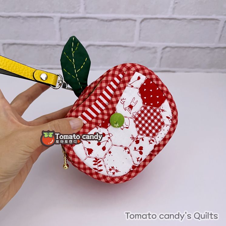 No.216 Adorable Apple Double Zipper Hand Sewing Pattern, Pattern Only, Instant Download PDF, No Written Instructions, YouTube Tutorial.