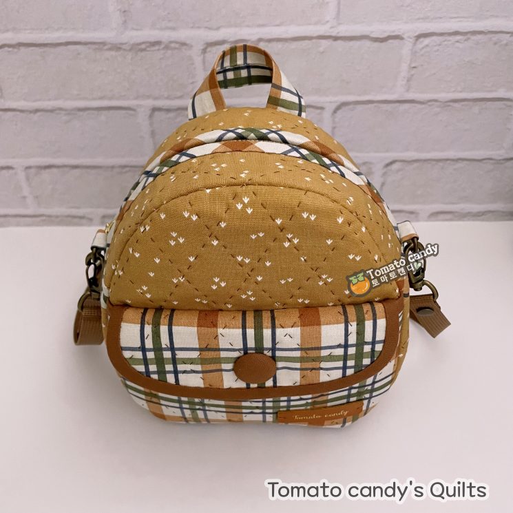 No.235 A cute backpack-shaped crossbody bag. Hand Sewing Pattern Only, YouTube Tutorial, No Written Instructions, Instant Download PDF.