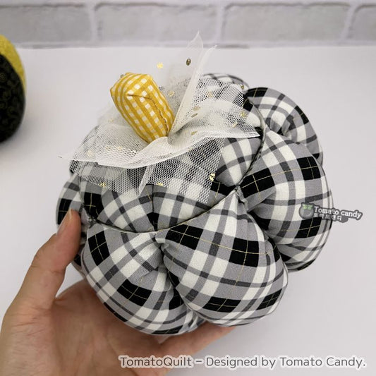 No.219 Pumpkin basket with a lid. Hand Sewing Pattern Only, YouTube Tutorial, No Written Instructions, Instant Download PDF.