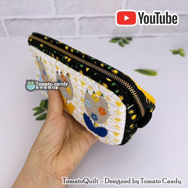 No.032 Tulip triangular pouch, Hand Sewing Pattern Only, YouTube Tutorial, No Written Instructions, Instant Download PDF.