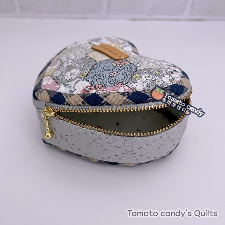 No.220 Hexagon Patchwork Heart Pouch, Hand Sewing Pattern Only, YouTube Tutorial, No Written Instructions, Instant Download PDF.