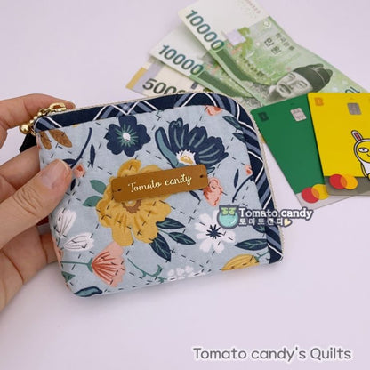 No.223 Curved zipper small wallet, Hand Sewing Pattern Only, YouTube Tutorial, No Written Instructions, Instant Download PDF.