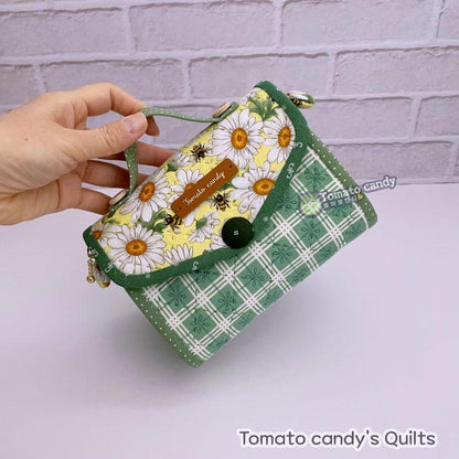 No.225 Cute handbag-shaped pouch. Hand Sewing Pattern Only, YouTube Tutorial, No Written Instructions, Instant Download PDF.