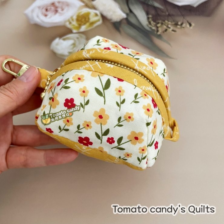 No.240 Puffy coin purse. Instant Download PDF pattern. Hand Sewing. Pattern Only, No Written Instructions, , YouTube Tutorial.